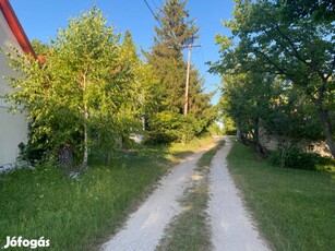 Eladó Panorámás Telek Balaton-felvidéken, Pulán