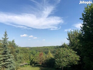 Eladó panoramas telek Siofok Törekin