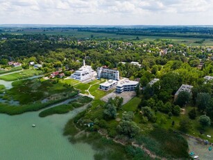 Eladó téglalakás Balatonfenyves