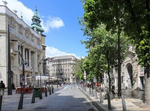 Eladó téglalakás Budapest, V. kerület, Belváros, 1. emelet