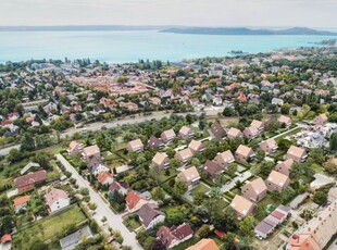 Eladó téglalakásBalatonfüred, 1. emelet