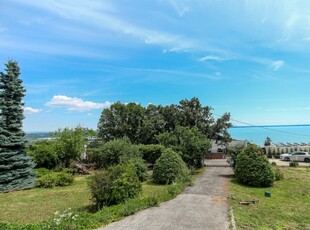 Eladó telek Balatonalmádi