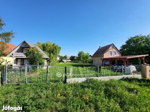 Eladó Telek, Balatonfenyves