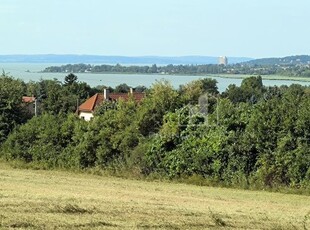 Eladó telek Balatonfűzfő