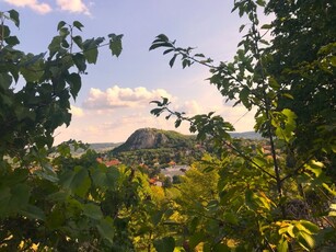 Eladó telek Budaörs