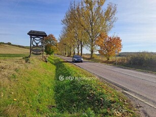 Eladó telek Egerbakta