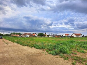 Eladó telek Fertőd