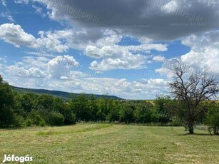 Épitési telek, 4372 m2 Balatontól 20 Km-re eladó!