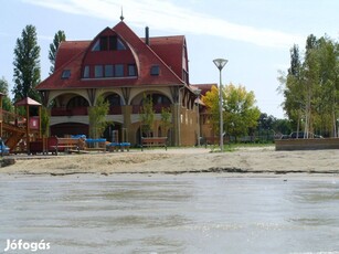 Fonyódi panorámás lakás