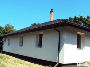 Gárdony, Kossuth utca, 170 m2-es, családi ház, 4 szobás, kiváló