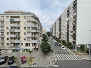 Kiadó irodaBudapest, XIII. kerület, Újlipótváros, Kárpát utca, 2. emelet