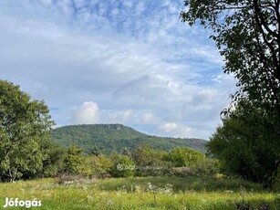 Eladó 1439 nm-es telek Pomáz