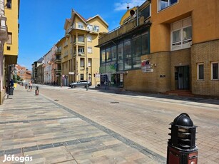 Újépítésű társasházban iroda eladó!