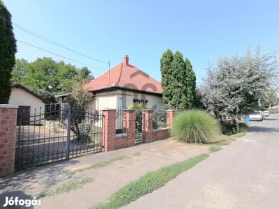 Debrecen, 80 nm-es, 3 szobás családi ház, 603 nm-es telekkel eladó!