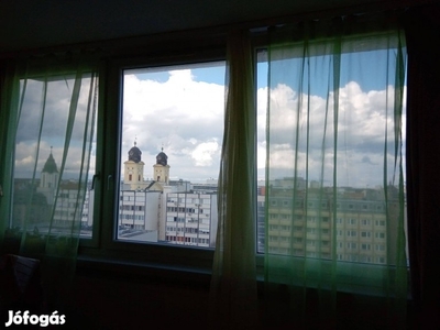 Debrecen Fő terétől 100 méterre 2 szobás Normál Belmagasságú lakás ela