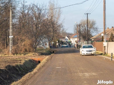 Debrecen, Pacon,200 méterre a főúttól,2708 m2-es zártkerti telek eladó