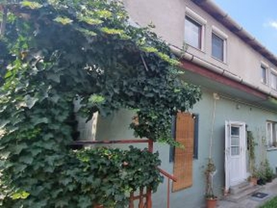 Eladó Ház, Budapest 16 kerület 16. kerület kedvelt részén, családi ház eladó
