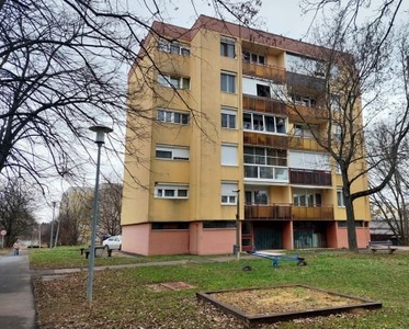 Eladó Lakás, Somogy megye Kaposvár *** Kinizsi lakótelep, 53 Nm-es, 2 szobás, szigetelt panel lakás