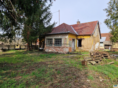 Eladó felújítandó ház - Balatonmagyaród