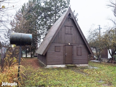 Dömsöd, Dunához utca, 60 m2-es, üdülő, 1+2 félszobás, átlagos állapotú