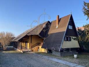 Eladó nyaraló Balatonkeresztúr