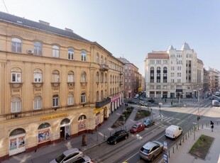 Eladó téglalakás Budapest, VIII. kerület, 2. emelet