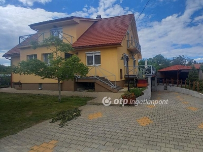 Debrecen, ingatlan, ház, 180 m2, 149.000.000 Ft