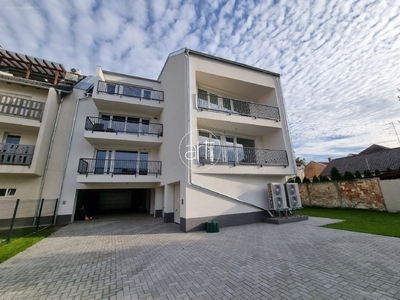 újépítésű, Móraváros, Szeged, ingatlan, lakás, 72 m2, 66.900.000 Ft