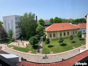 Eladó lakás Kiskőrös belvárosában