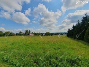 Eladó Panorámás Telek Zalakaroson