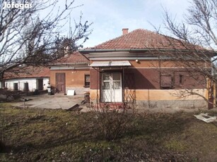 Felújítandó ház eladó Orosházán