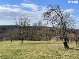 Kaposváron Panorámás Zártkerti Telek Eladó