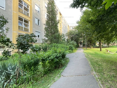 Eladó panel lakás - Miskolc, Károly utca