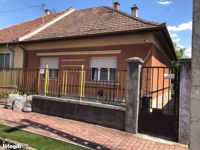 Kádár kocka ház - IV. kerület, Budapest - Sorház/ikerház/házrész