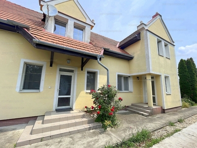 Eladó családi ház - Feketeerdő, Győr-Moson-Sopron megye