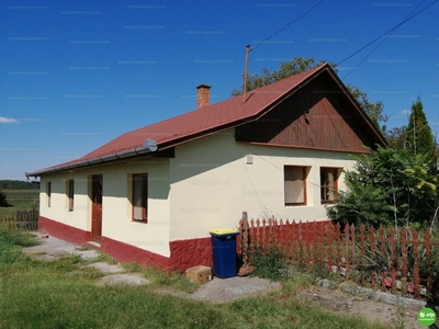 Eladó családi ház - Jászfényszaru, Jász-Nagykun-Szolnok megye