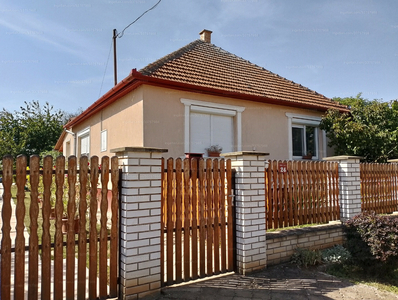 Eladó családi ház - Nyíregyháza, Pannónia utca