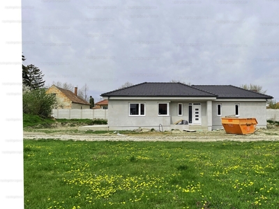 Eladó ikerház - Győrzámoly, Győr-Moson-Sopron megye