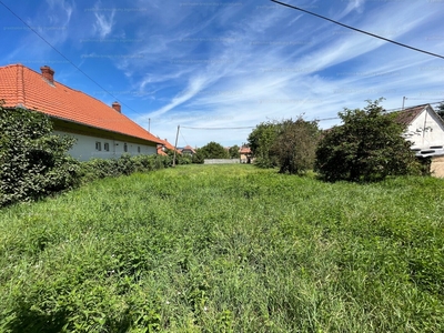 Eladó lakóövezeti telek - Pécs, Alsó utca