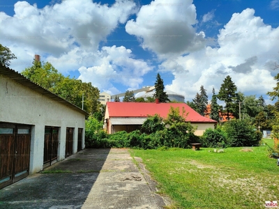 Eladó önálló garázs - Petőháza, Győr-Moson-Sopron megye