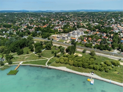 Eladó tégla lakás - Balatonkenese, Széchenyi utca