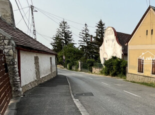 Eladó jó állapotú ház - Balatonfüred