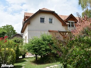 XIX. Kerület, Móricz Zsigmond utca, 180 m2-es, 2 generációs, családi