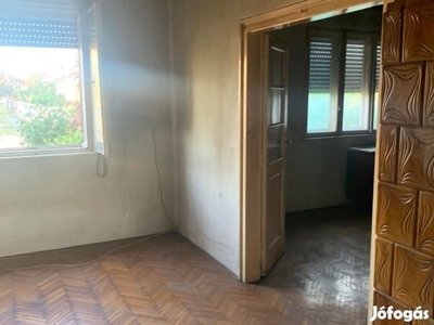 Eladó 90 m2 családi ház, Gönyű