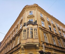 Eladó átlagos állapotú lakás - Budapest VII. kerület