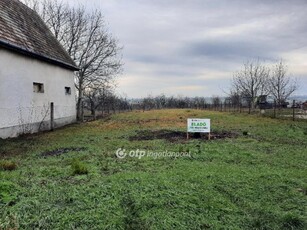 Eladó telek Ádánd