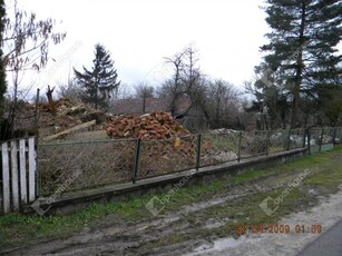 Eladó telek Nagykutas