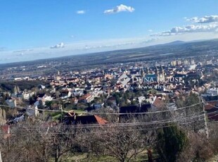 Eladó családi házPécs