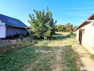 Győri 104 nm-es ház eladó