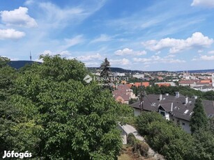 === Makár elején panorámás telek===